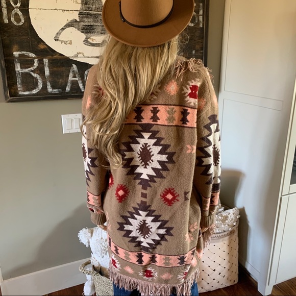 New Cowichan Long Native Western Cardigan Sweater - Picture 6 of 8